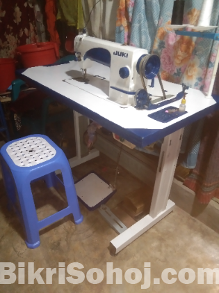 সেলাই মেশিন (Juki)